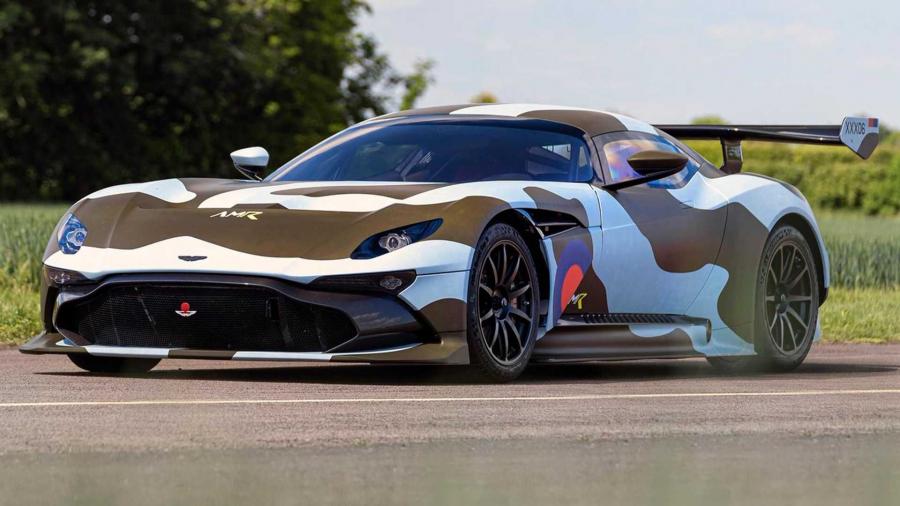  Aston Martin Vulcan AMR Pro Gumball 3000 2019 года  (фото 4 из 6)